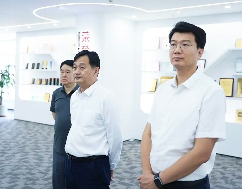 会员风采丨青岛市政府副市长赵胜村一行莅临京铭资本考察调研